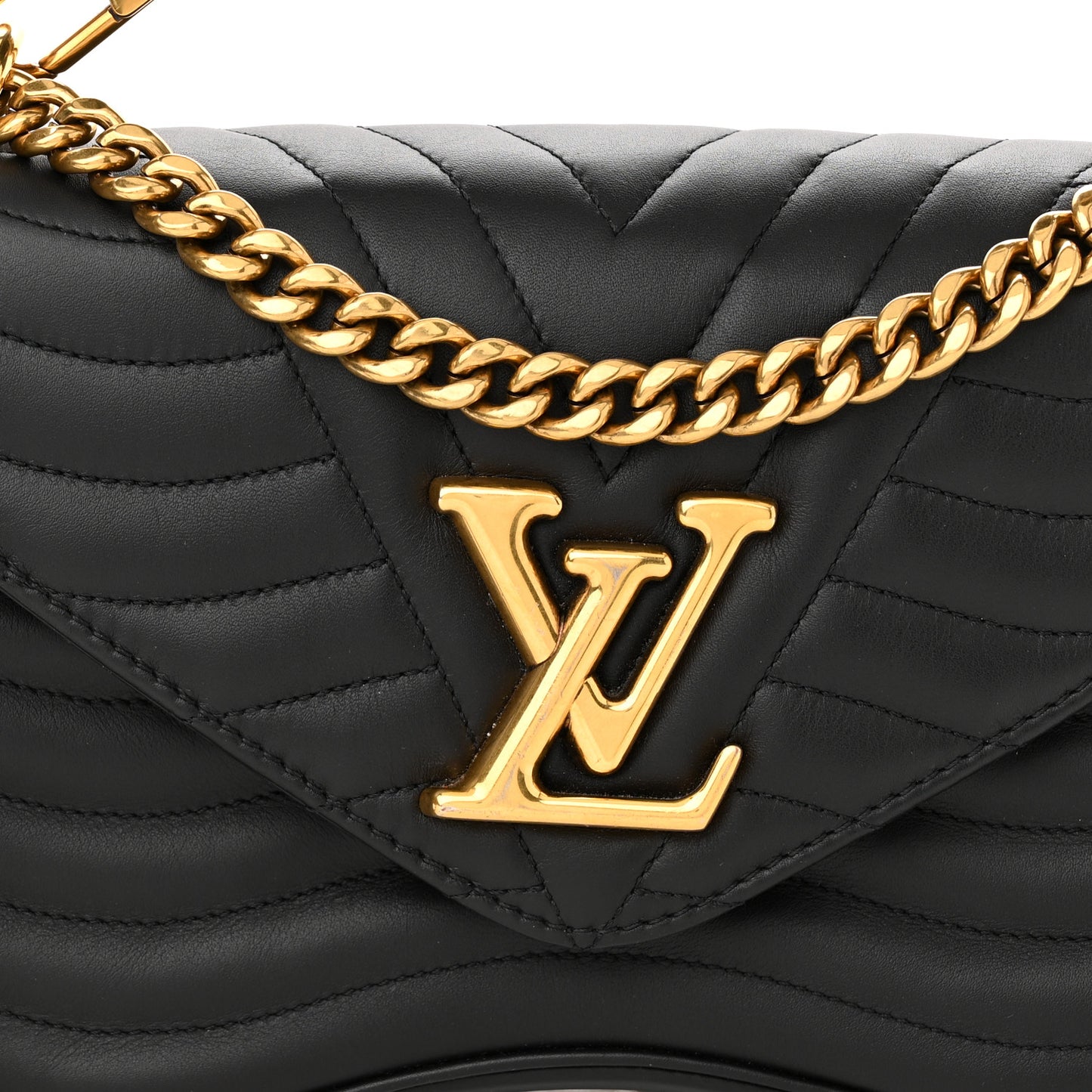 Calfskin New Wave Chain MM Black