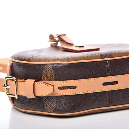 Louis Vuitton Reverse Monogram Giant Boite Chapeau Souple 5 of 9