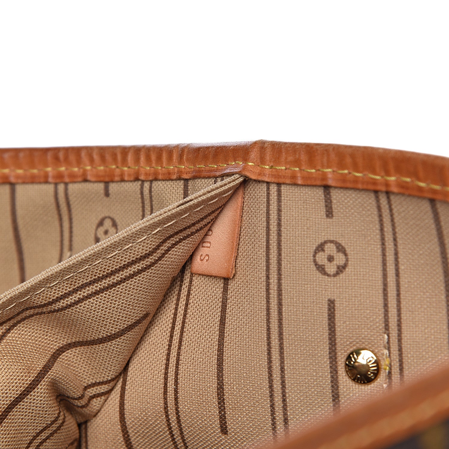 Louis Vuitton Monogram Neverfull MM 7 of 17