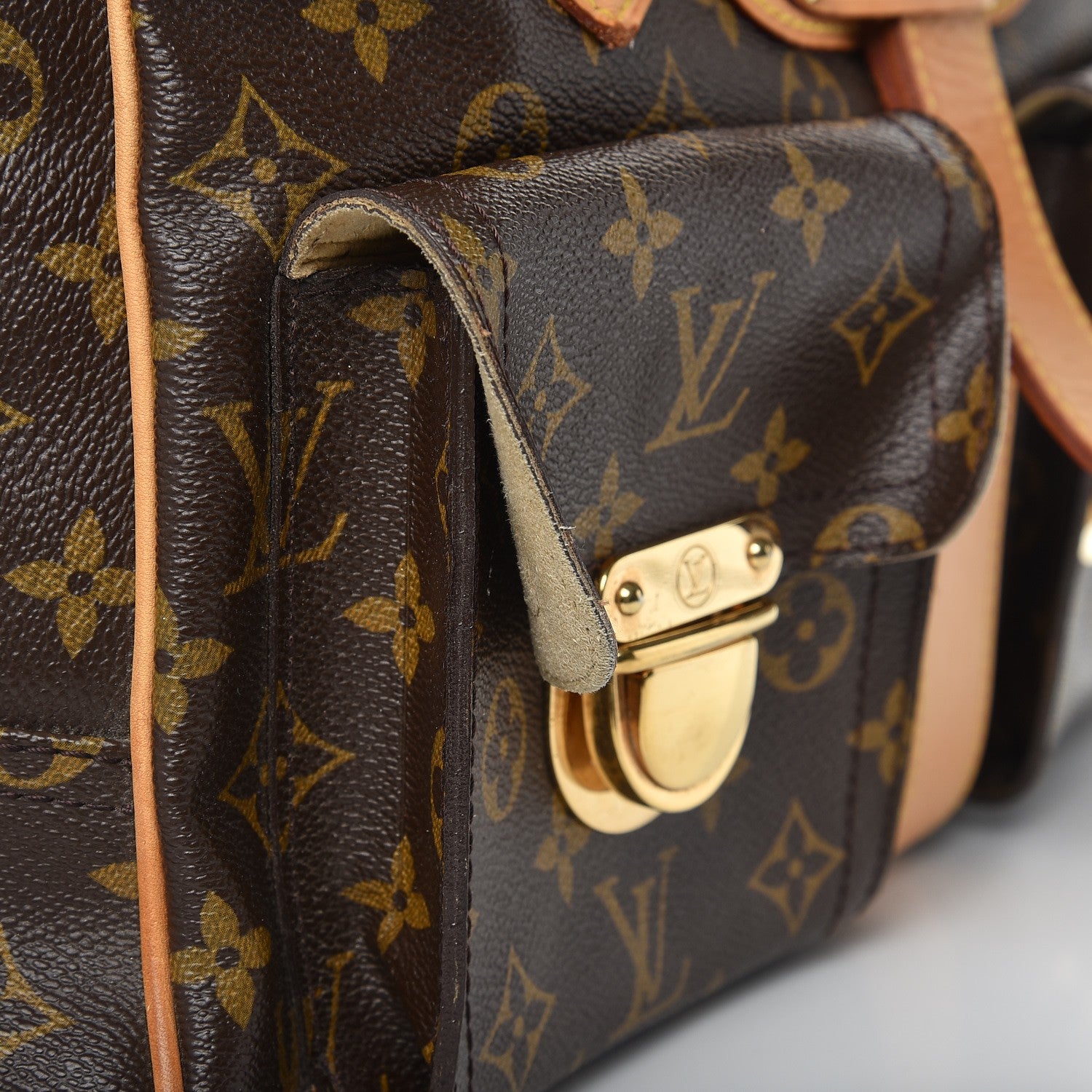 Louis Vuitton Monogram Manhattan GM 18 of 23
