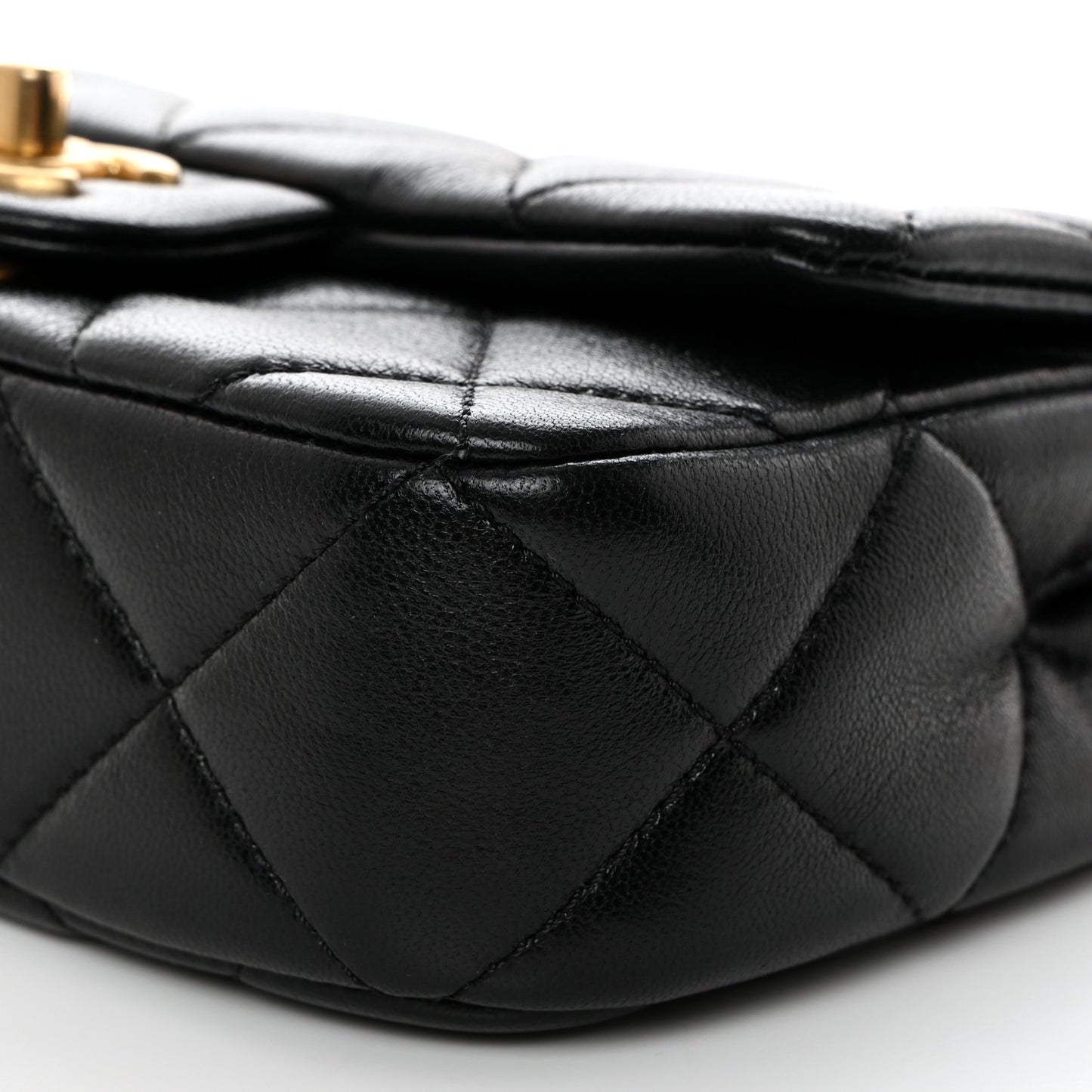 Lambskin Pearl Quilted Mini Flap Black