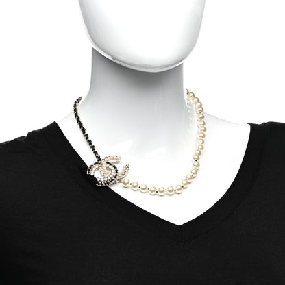 Chanel Pearl Crystal Lambskin CC Necklace Gold Black 2 of 4