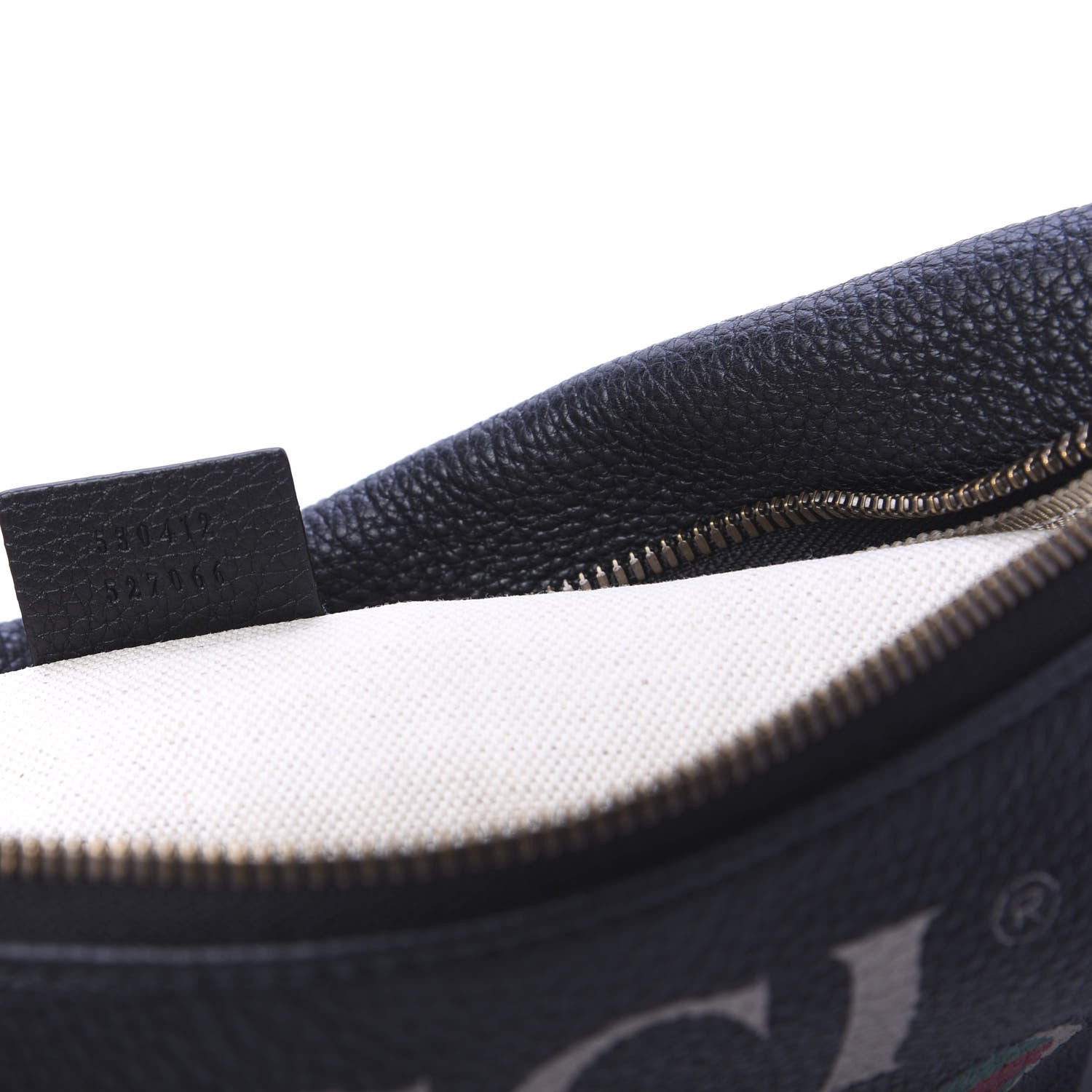 Gucci Grained Calfskin Logo Belt Bag Black 9 of 11