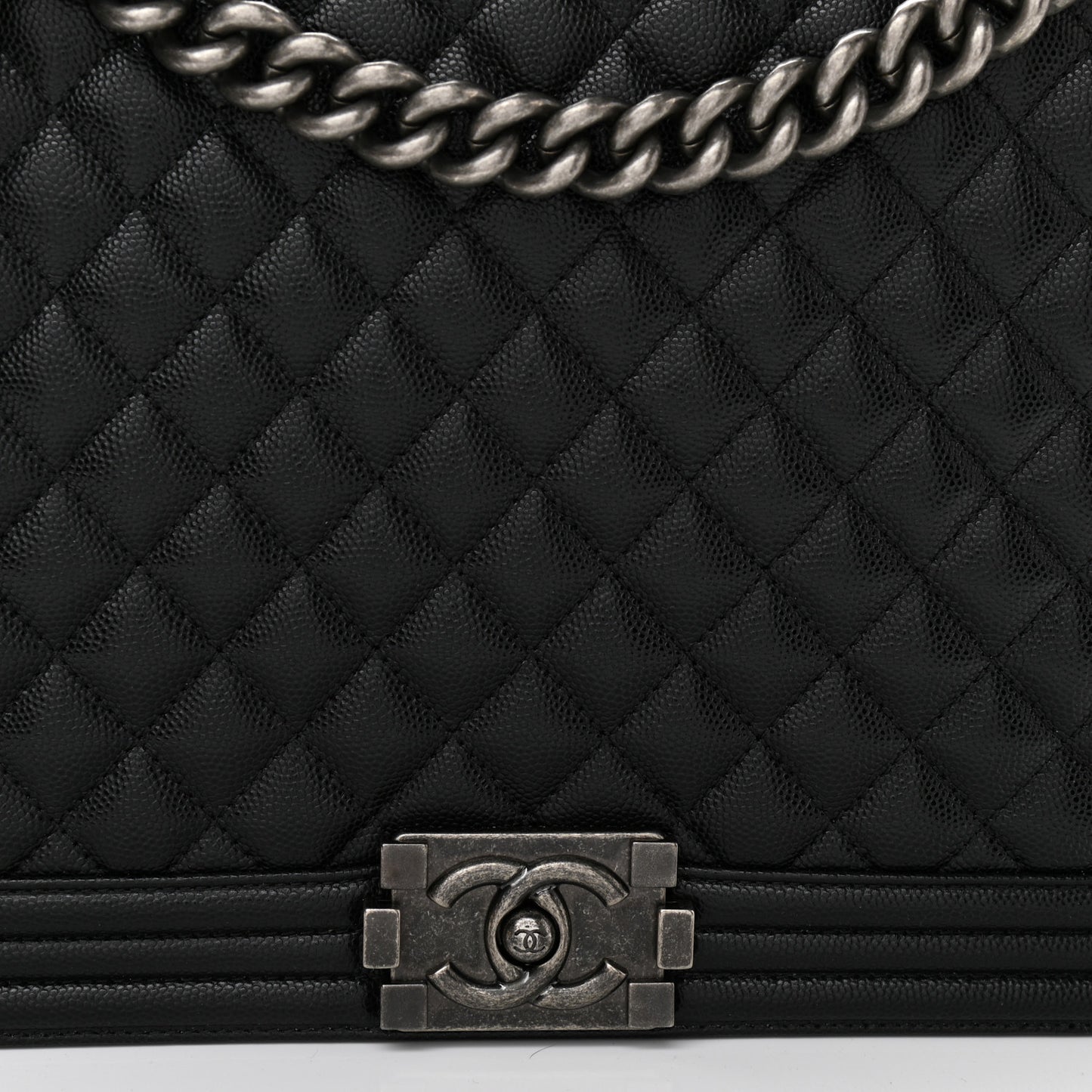 Caviar Quilted Large Boy Flap Black