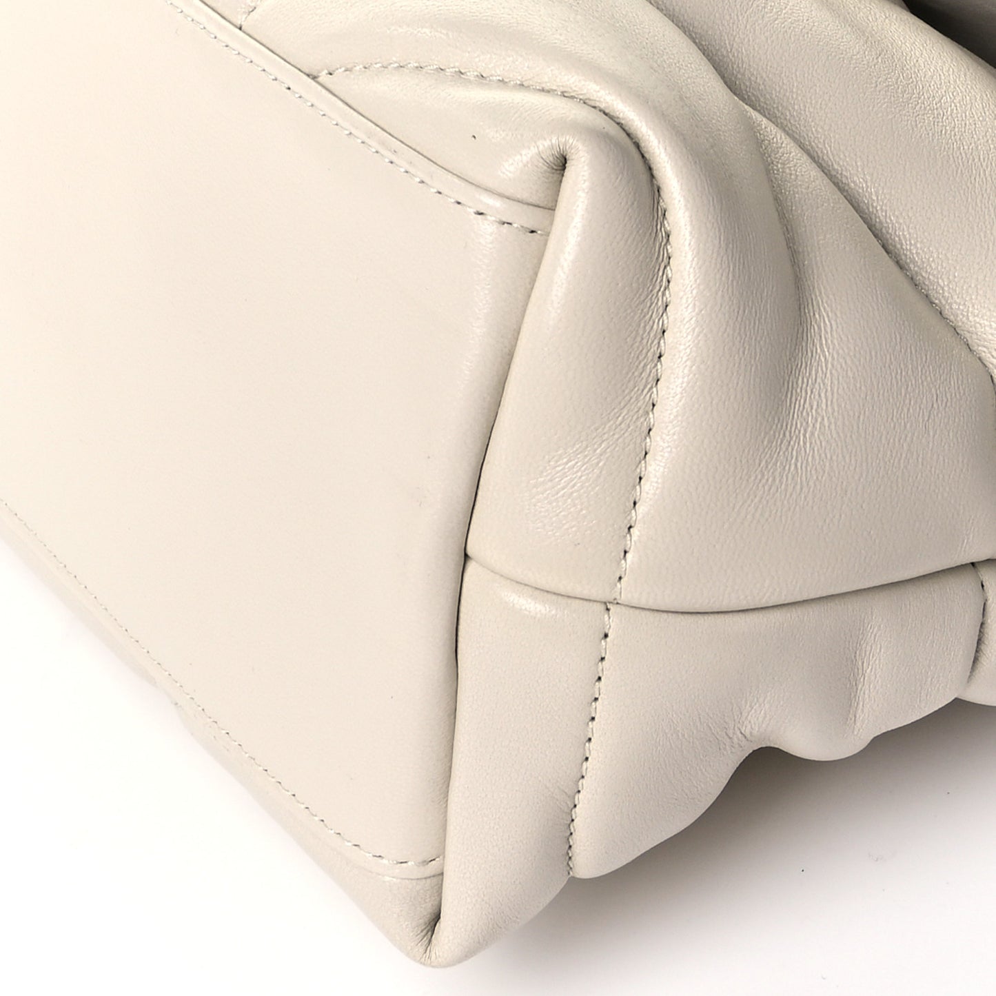 Lambskin Quilted Small Loulou Puffer Monogram Chain Satchel Blanc Vintage