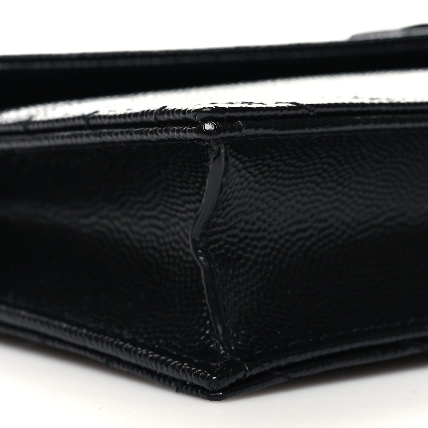 Grain De Poudre Matelasse Chevron Monogram Monochrome Envelope Chain Wallet Black