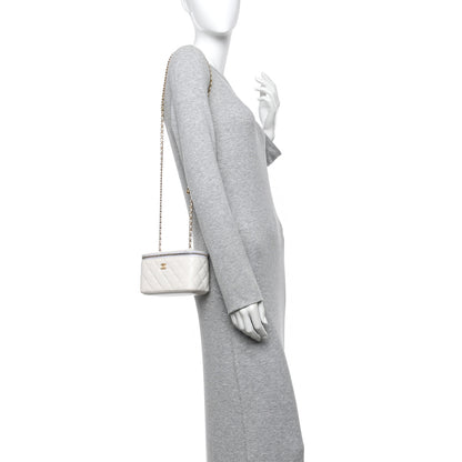 Chanel Lambskin Quilted Pearl Crush Small Vanity Case With Chain White 2 of 11