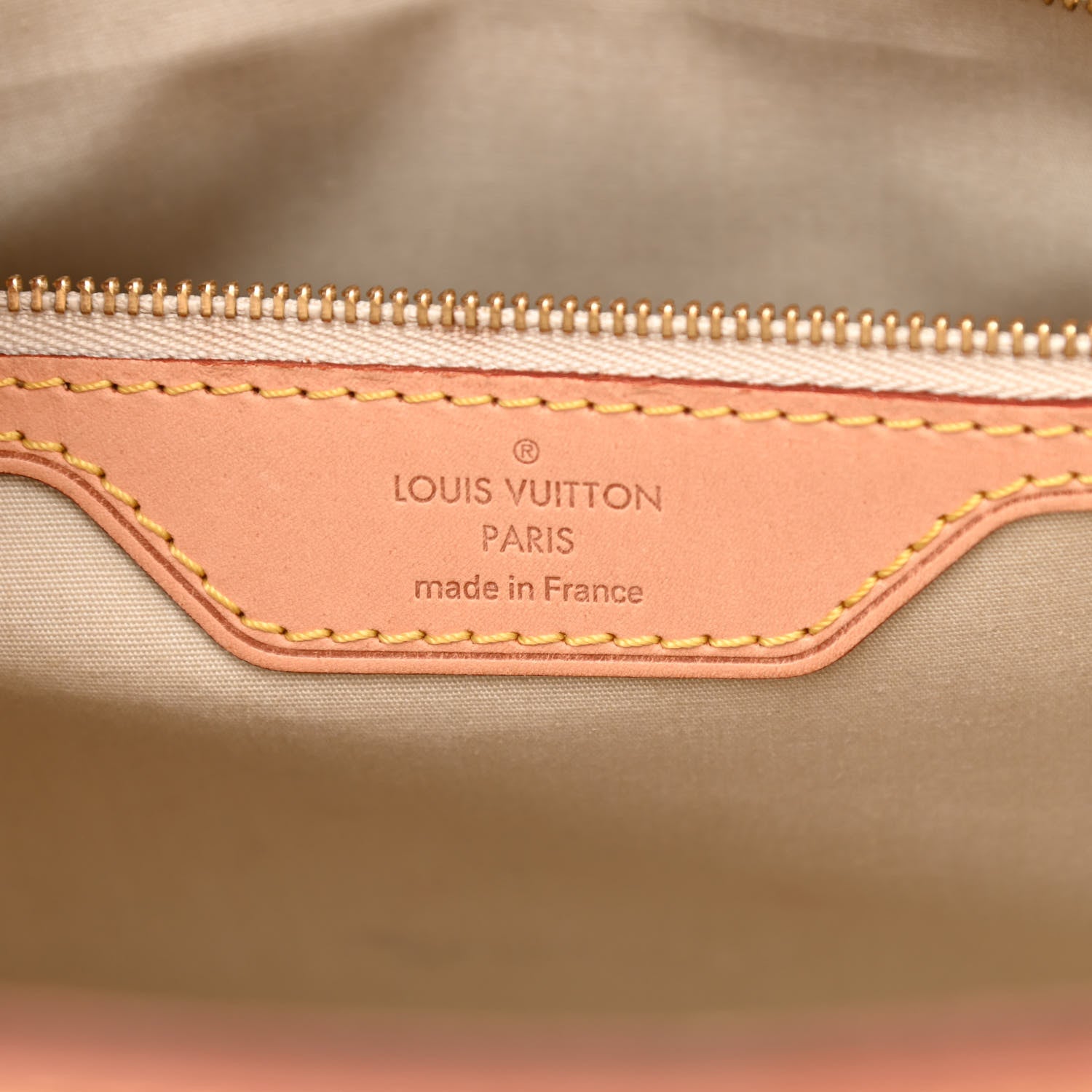 Louis Vuitton Vernis Brea MM Blanc Corail 6 of 11