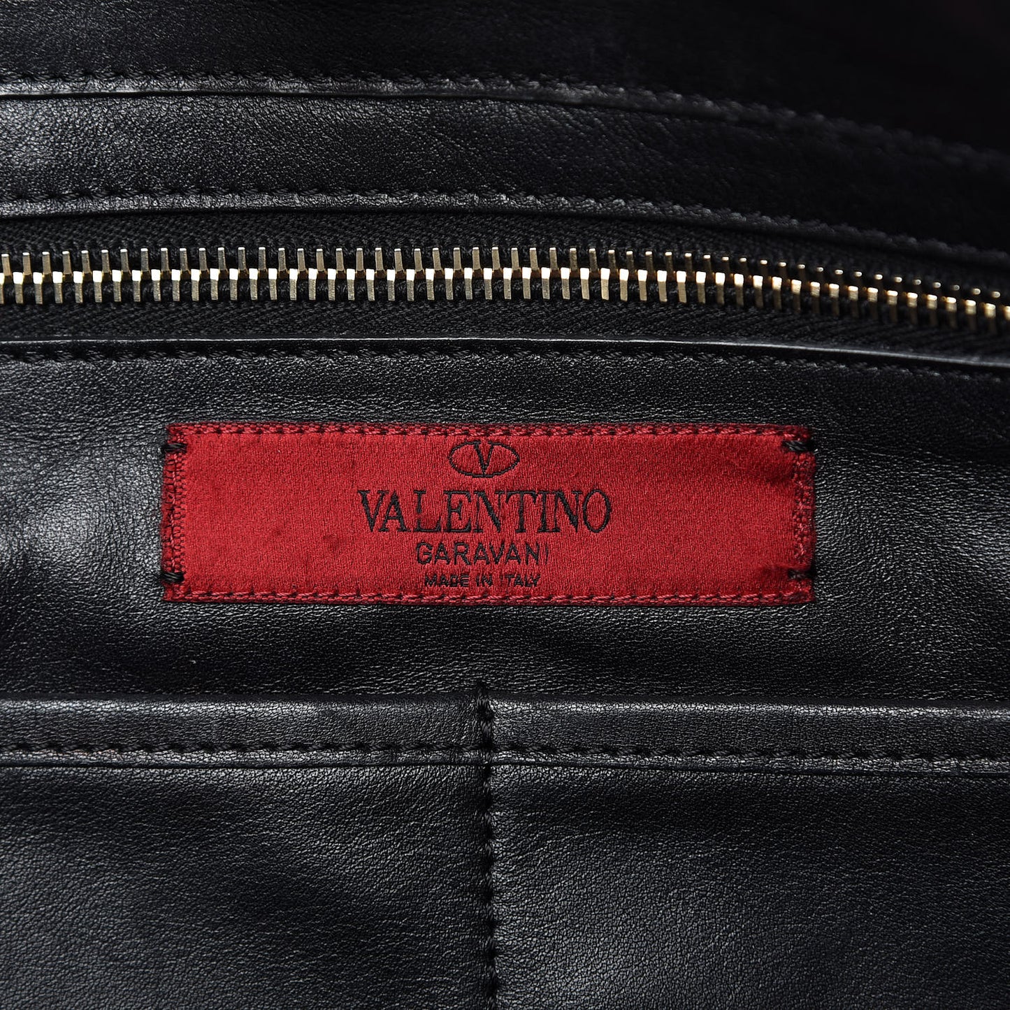Vitello Medium Rockstud Tote Black