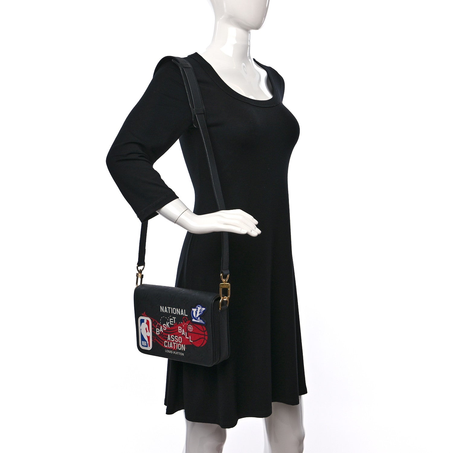 Louis Vuitton x NBA Grained Calfskin Monogram Studio Messenger Black 2 of 8