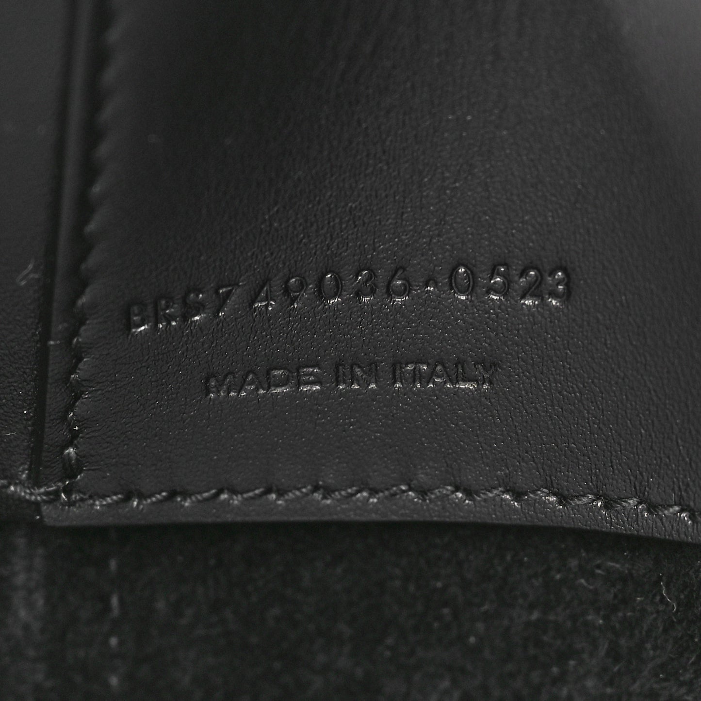 Shiny Calfskin Le 37 Bucket Bag Black