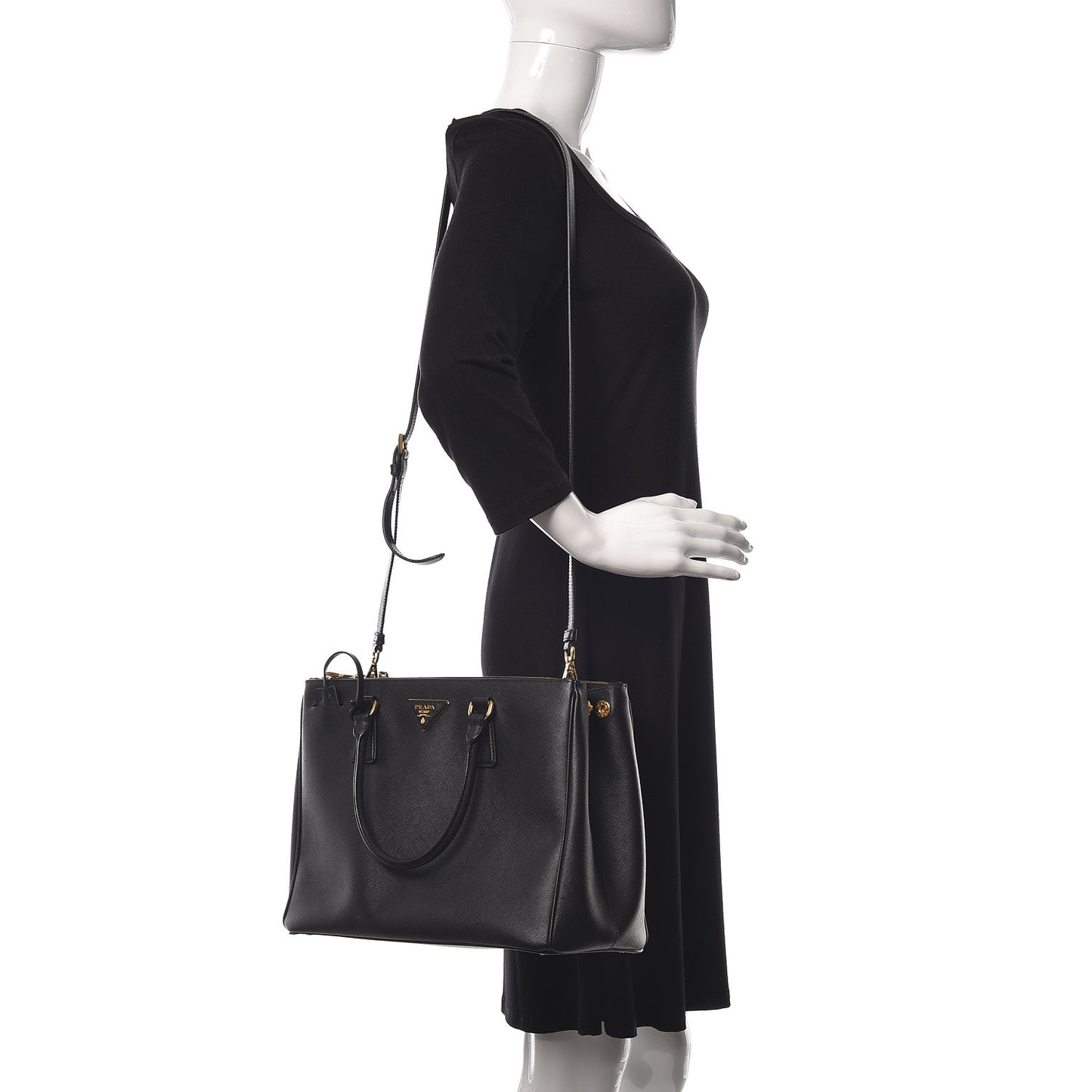 Saffiano Medium Galleria Double Zip Tote Black