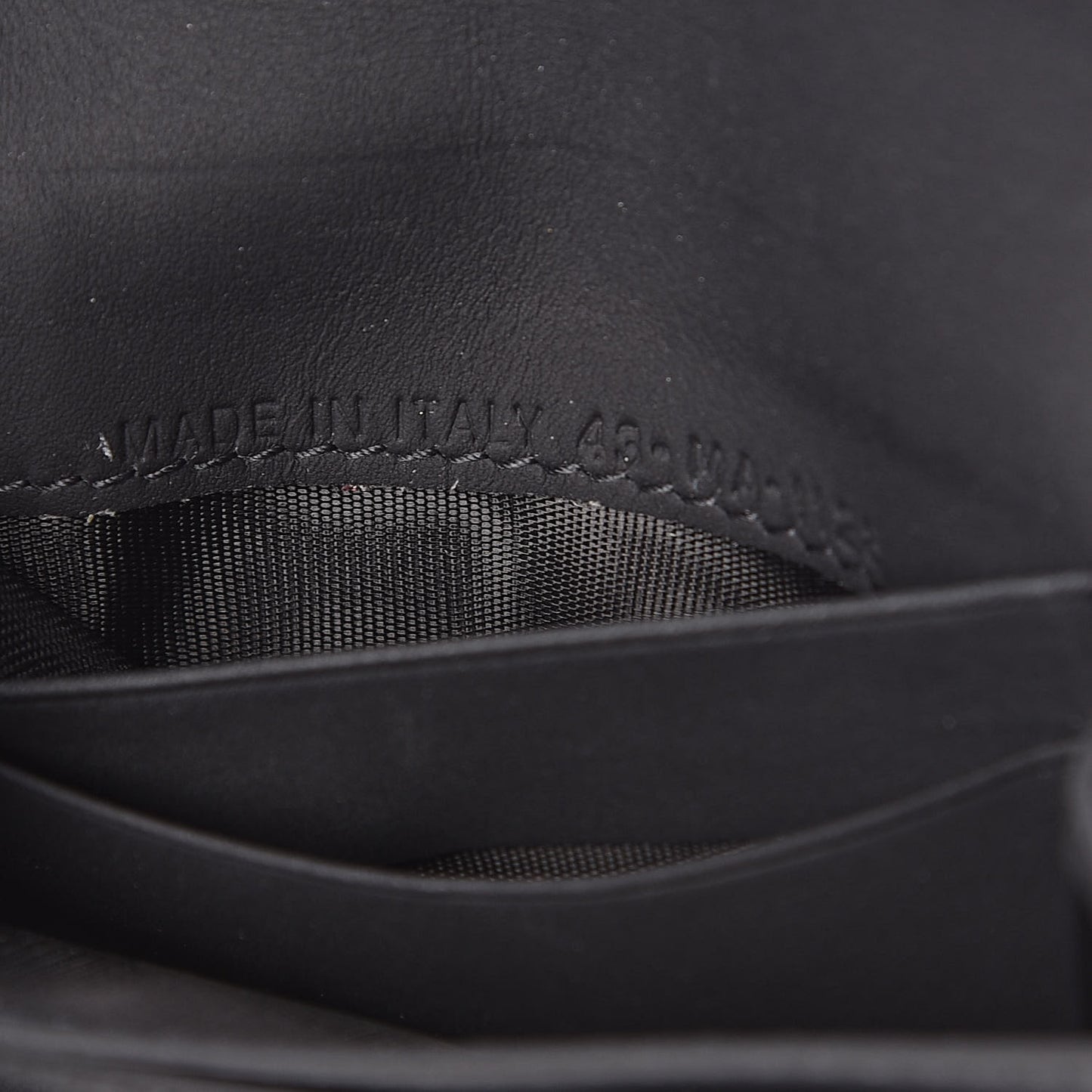 Ultra Matte Calfskin Saddle Card Holder Black