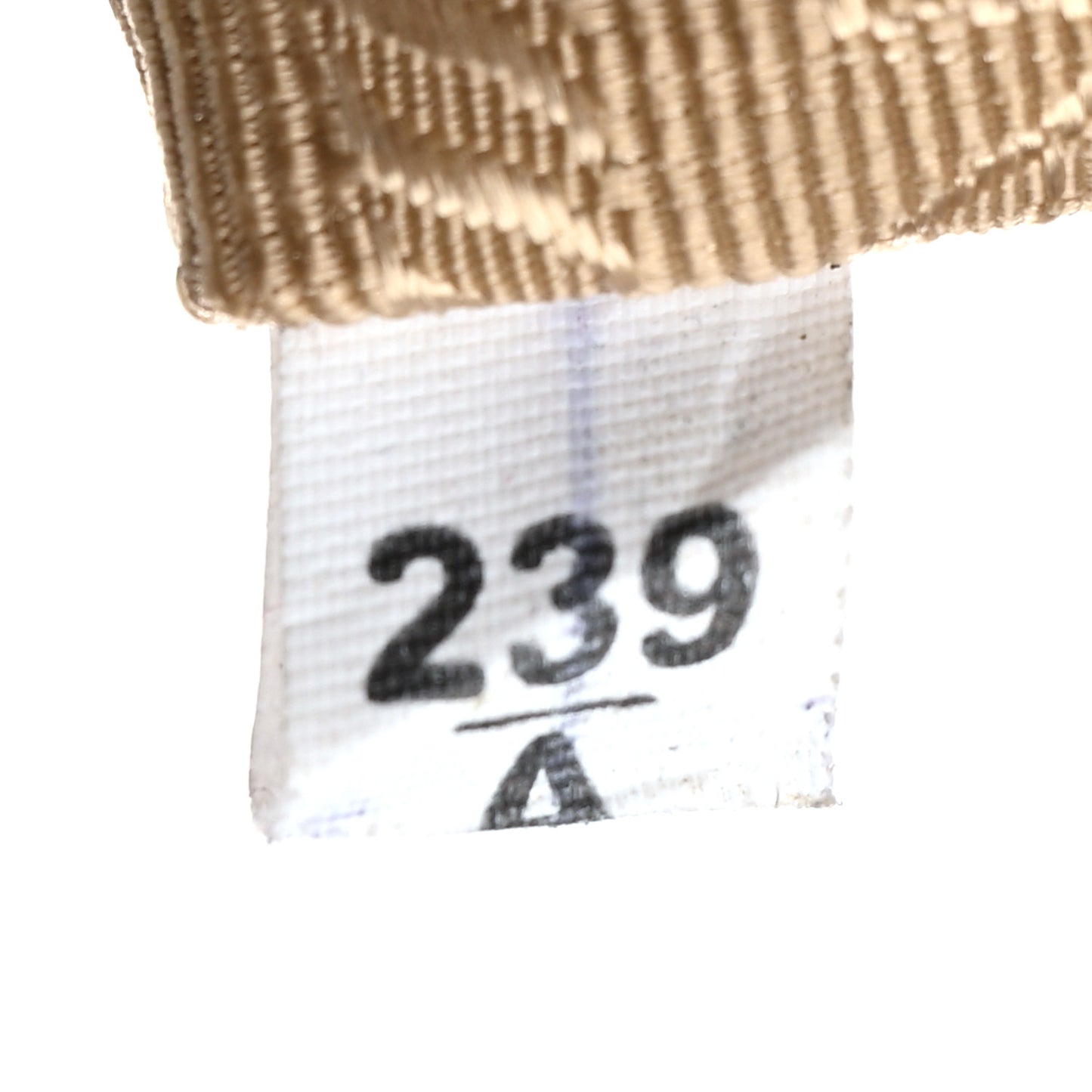 Saffiano Medium Galleria Double Zip Tote Cammeo