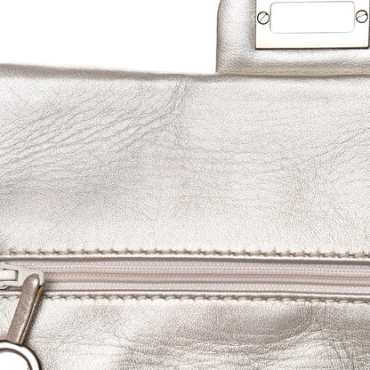 Chanel Metallic Lambskin 2.55 Reissue 225 Flap Pale Gold 30 of 32