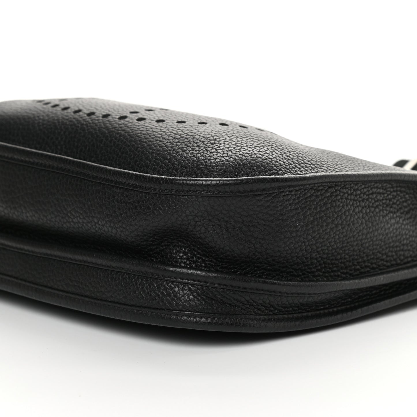 Taurillon Clemence Evelyne III PM Black