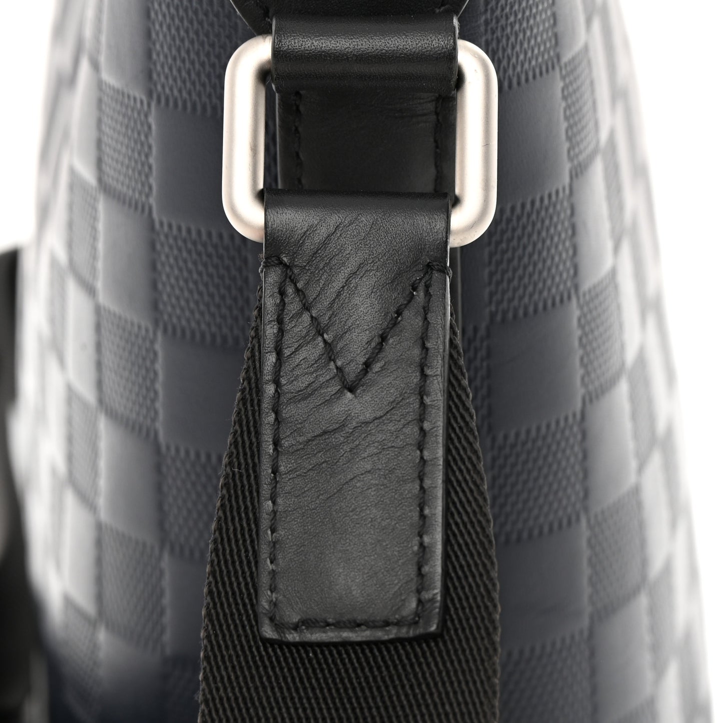 Damier Infini Messenger PM Cosmos
