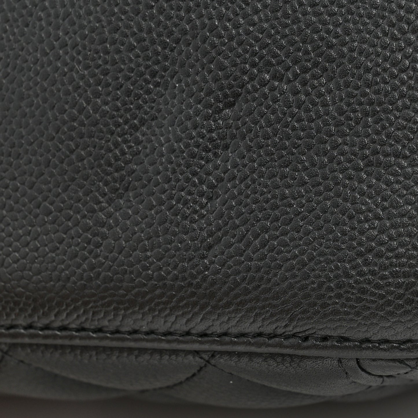 Caviar Quilted Small Tiny CC Vanity Case With Chain Black