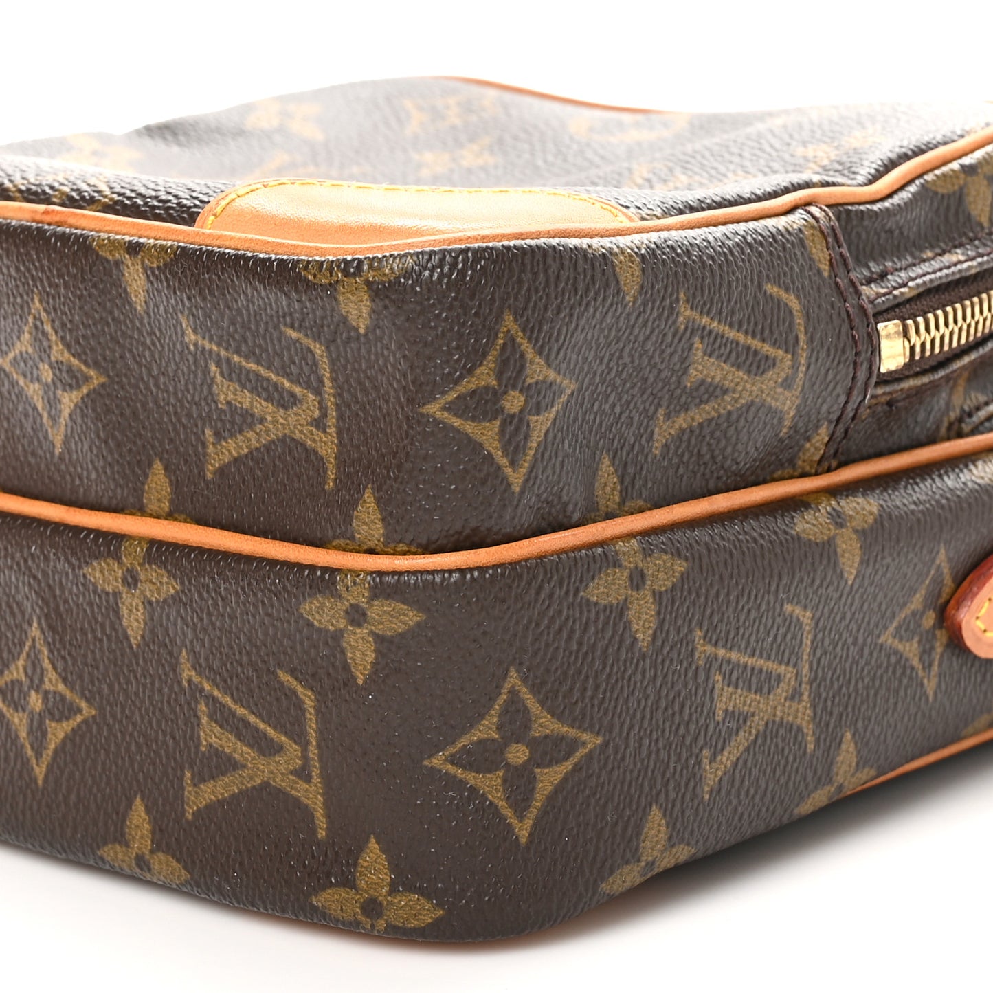Monogram Amazone