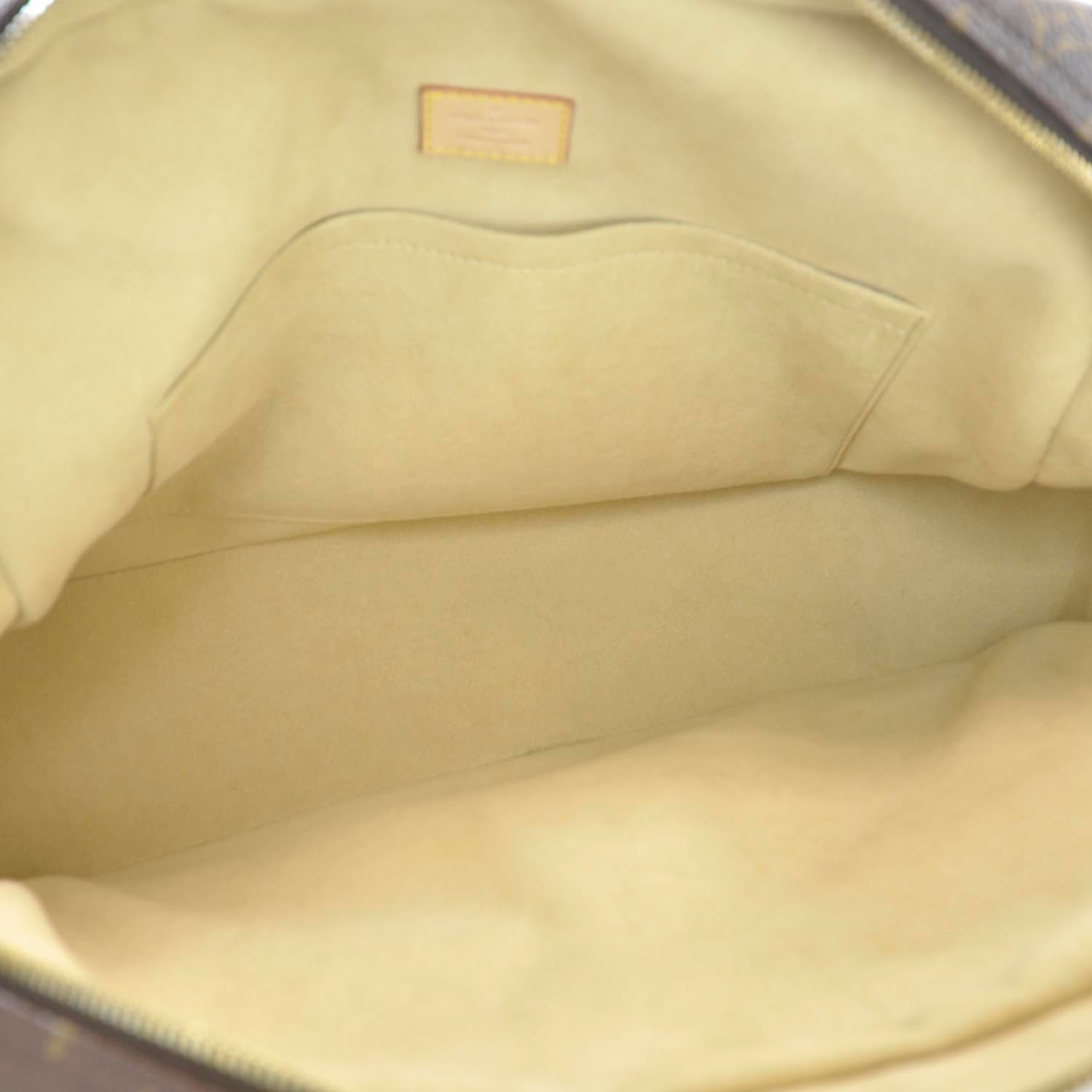 Louis Vuitton Monogram Manhattan GM 7 of 9