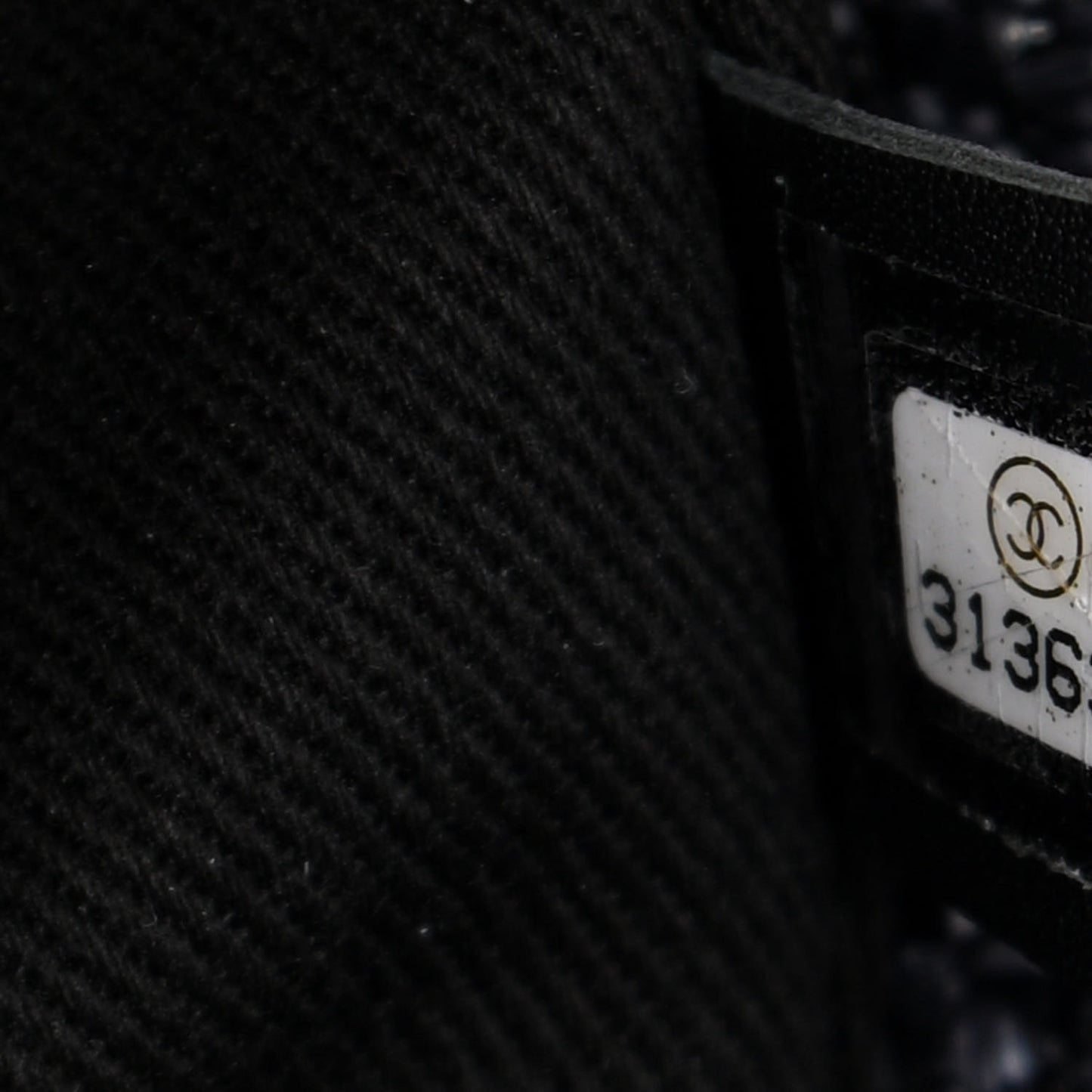 Lurex Boucle Medium Deauville Tote Black