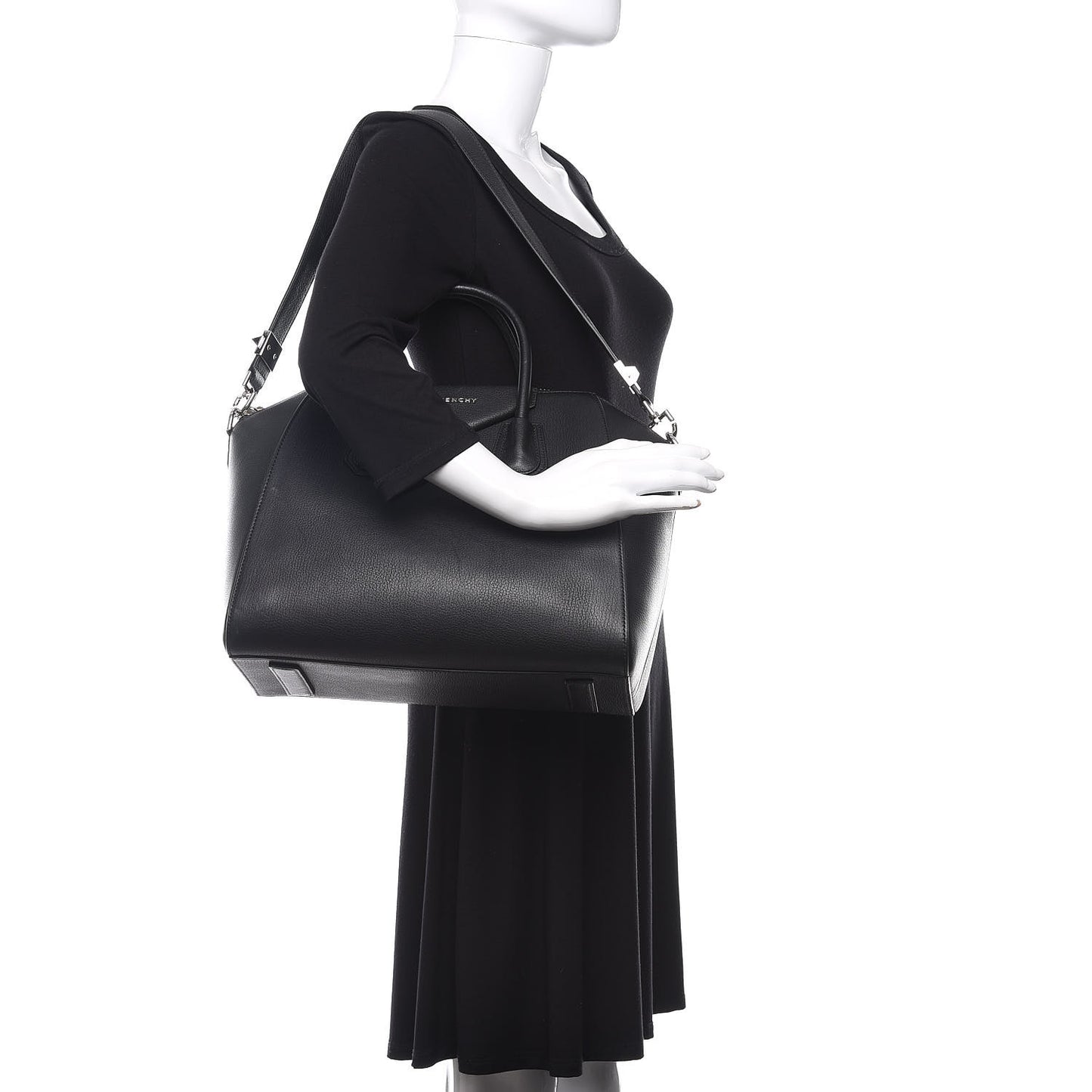 Sugar Goatskin Medium Antigona Black