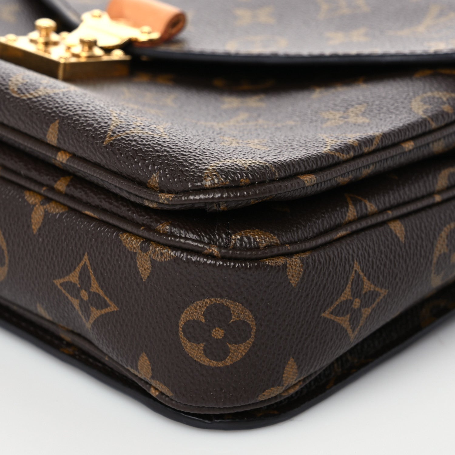 Louis Vuitton Monogram Pochette Metis 8 of 8