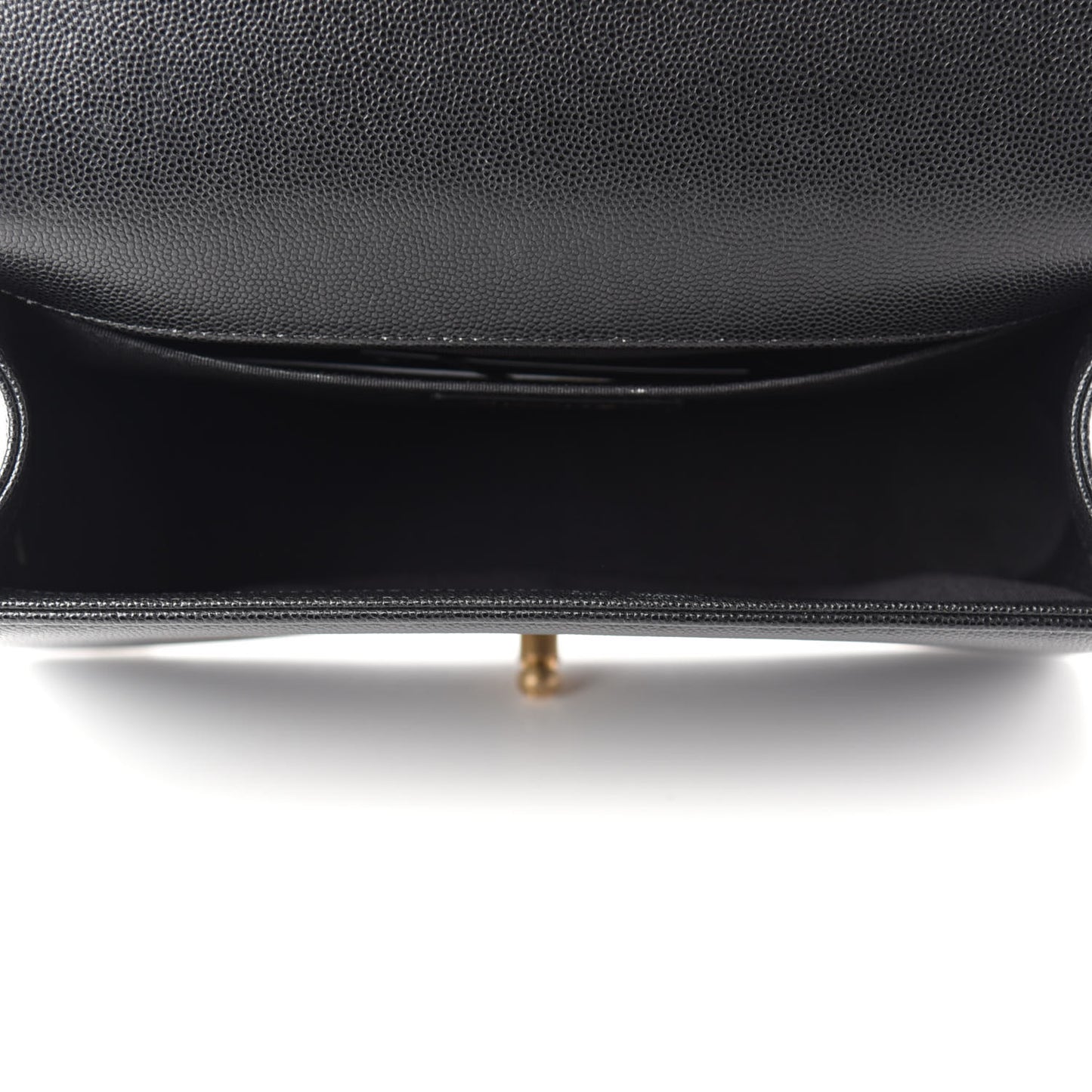 Caviar Quilted Medium Boy Flap Black