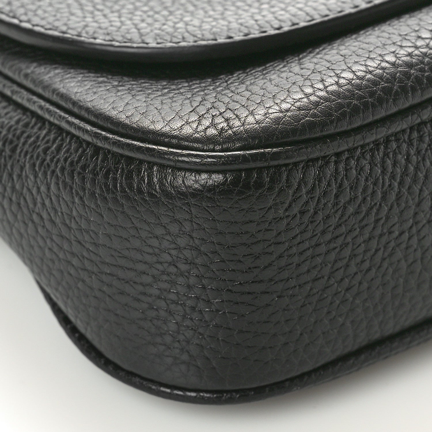 Gucci Pebbled Calfskin Medium Soho Flap Crossbody Black 9 of 10