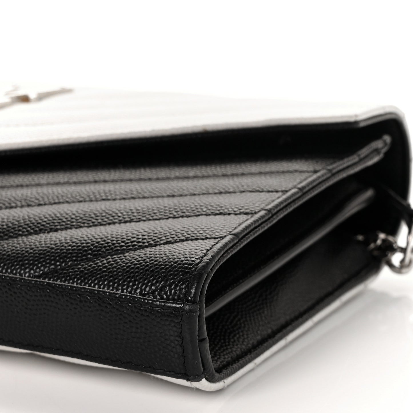 Grain De Poudre Matelasse Chevron Bi-Color Monogram Chain Wallet White Black
