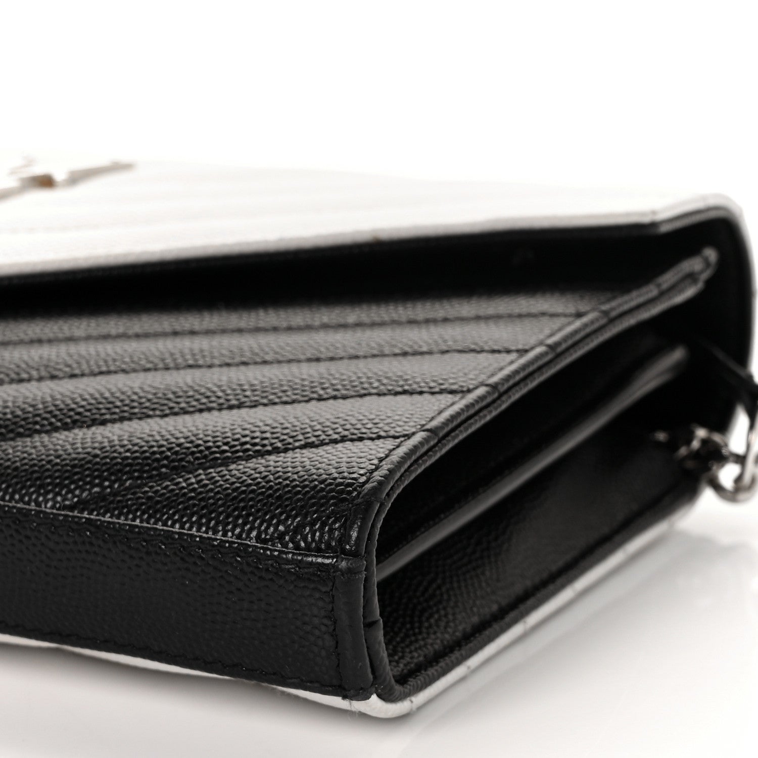 Saint Laurent Grain De Poudre Matelasse Chevron Bi-Color Monogram Chain Wallet White Black 8 of 10