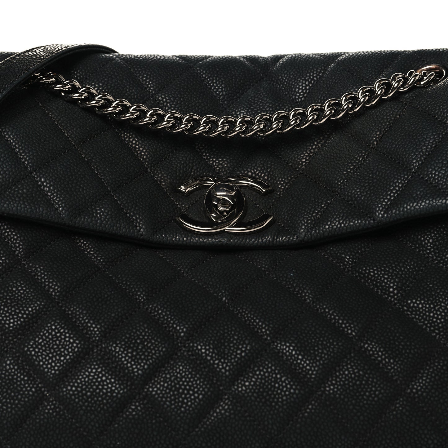 Iridescent Caviar Medium Lady Pearly Flap Black