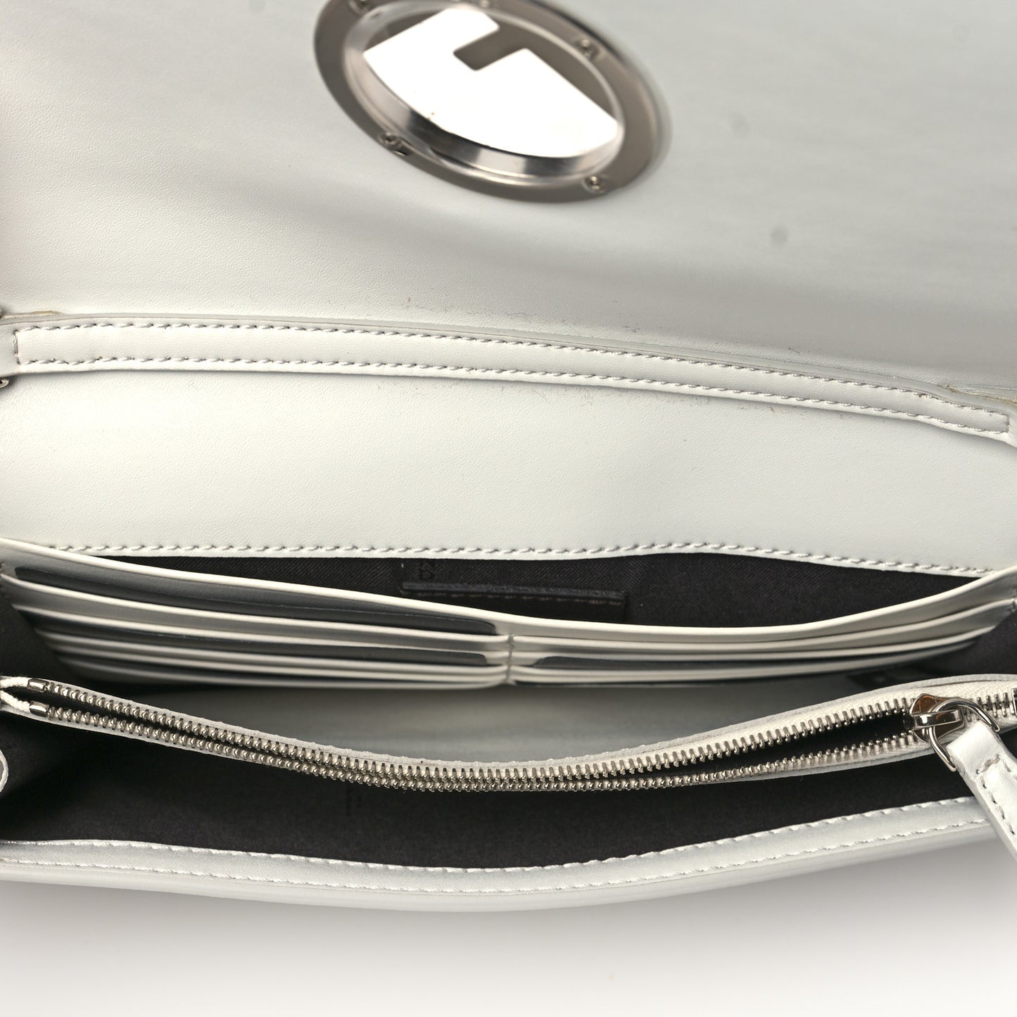 Vitello Liberty Lucido F is Fendi Wallet on Chain White