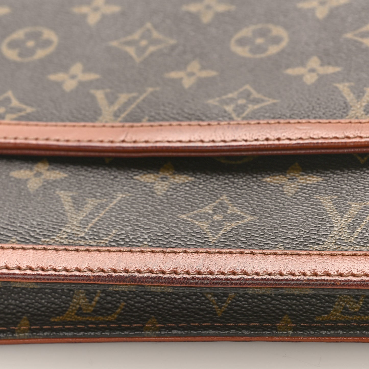 Monogram Pochette Dame 29