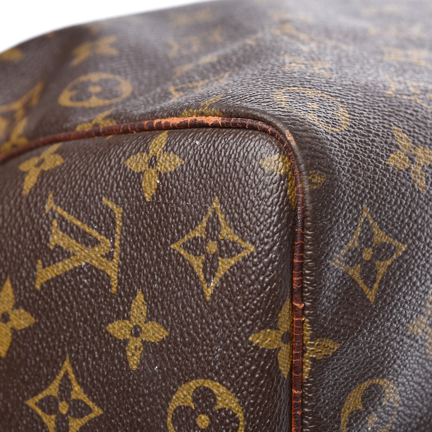 Louis Vuitton Monogram Keepall 50 23 of 39