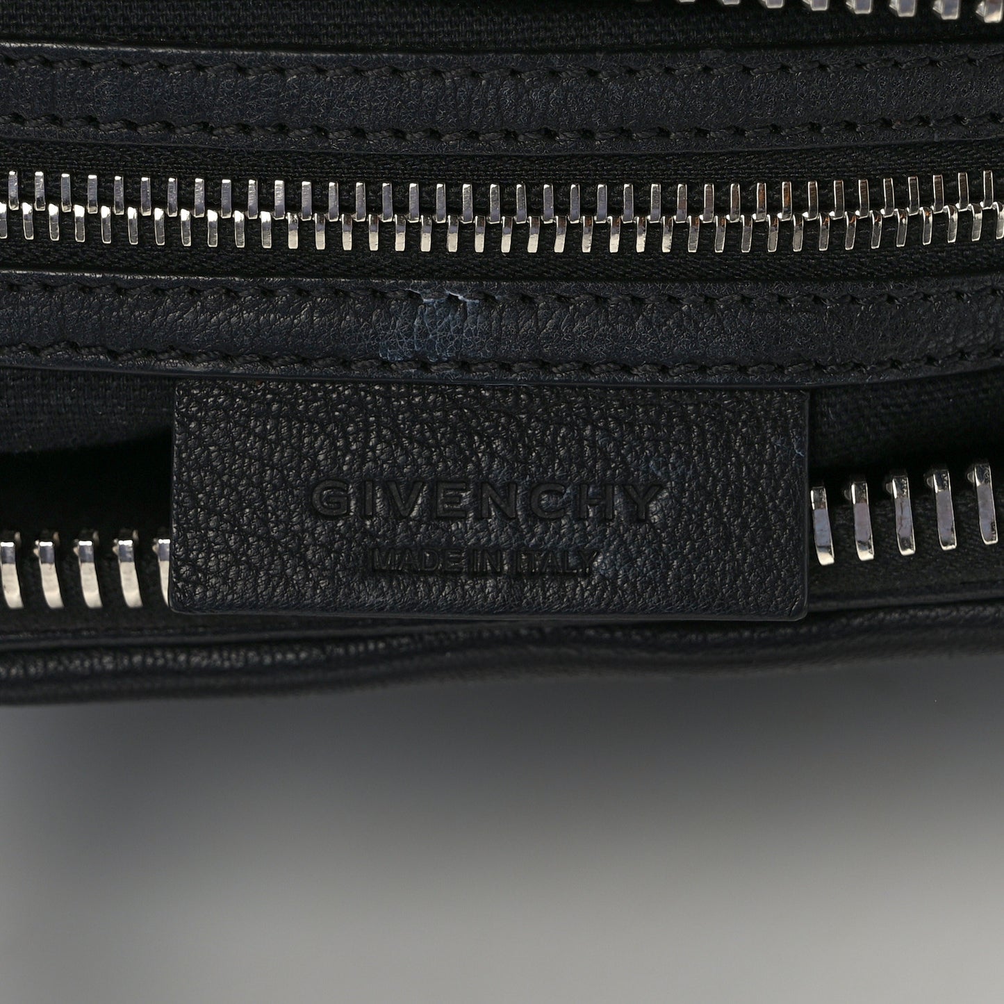 Sugar Goatskin Small Antigona Black