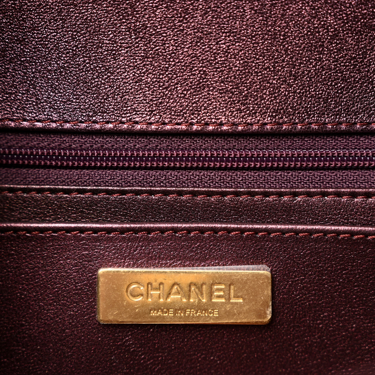 Metallic Mirror Calfskin Large Top Handle Clutch With Chain  Burgundy