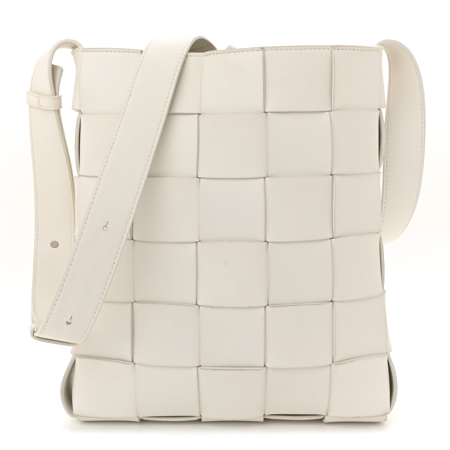 Lambskin Maxi Intrecciato Cassette Messenger Chalk