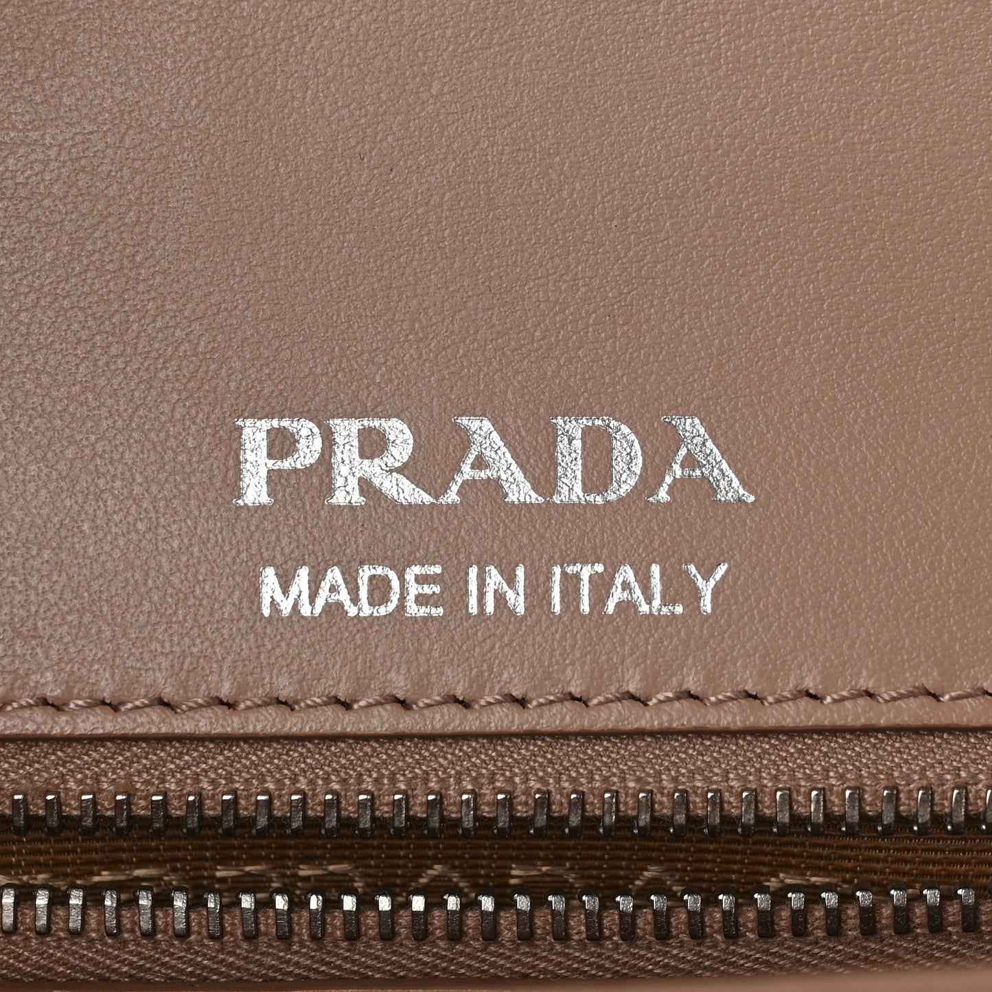 Soft Calfskin Impunture Diagramme Medium Chain Flap Shoulder Bag Cipria
