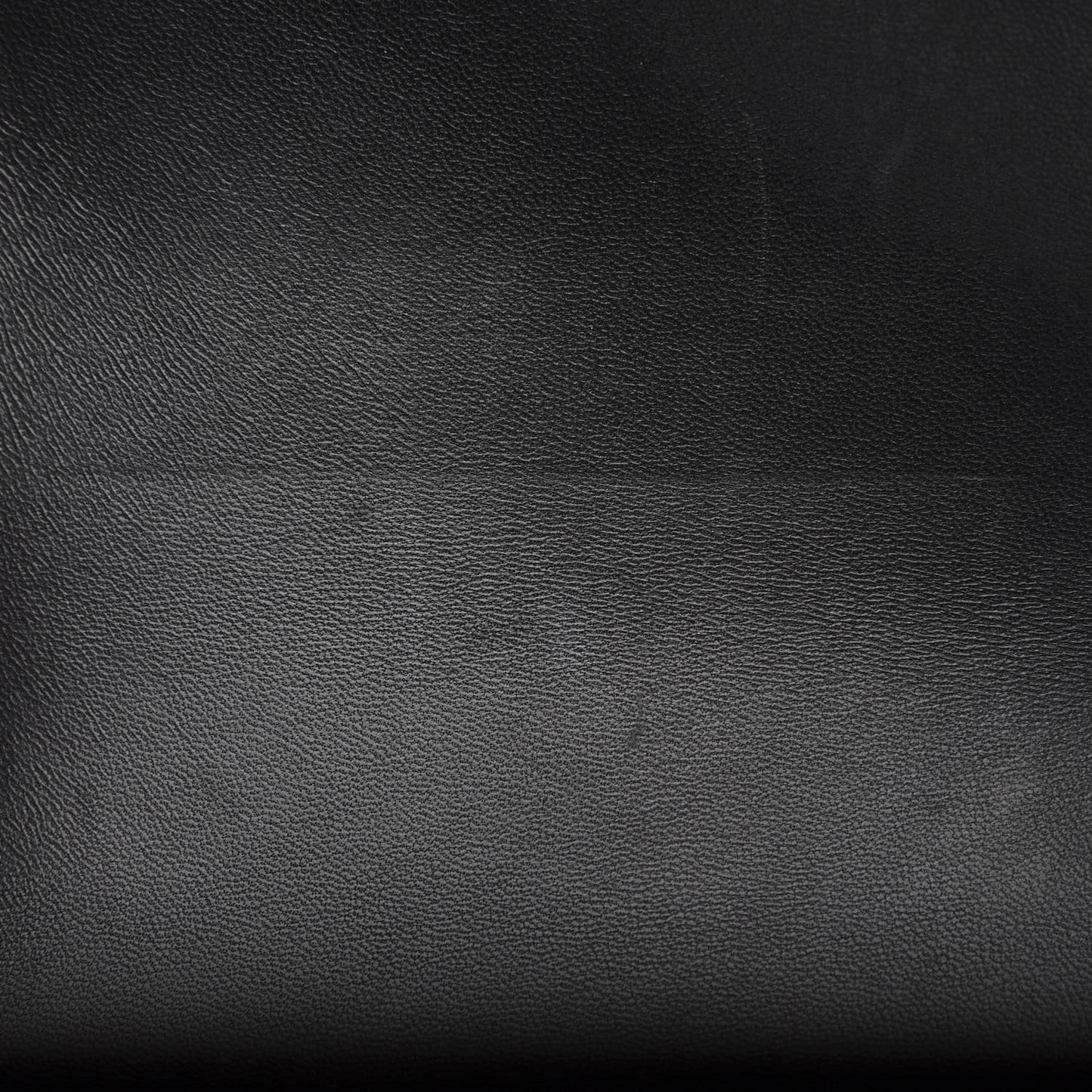 Epsom Constance 18 Black