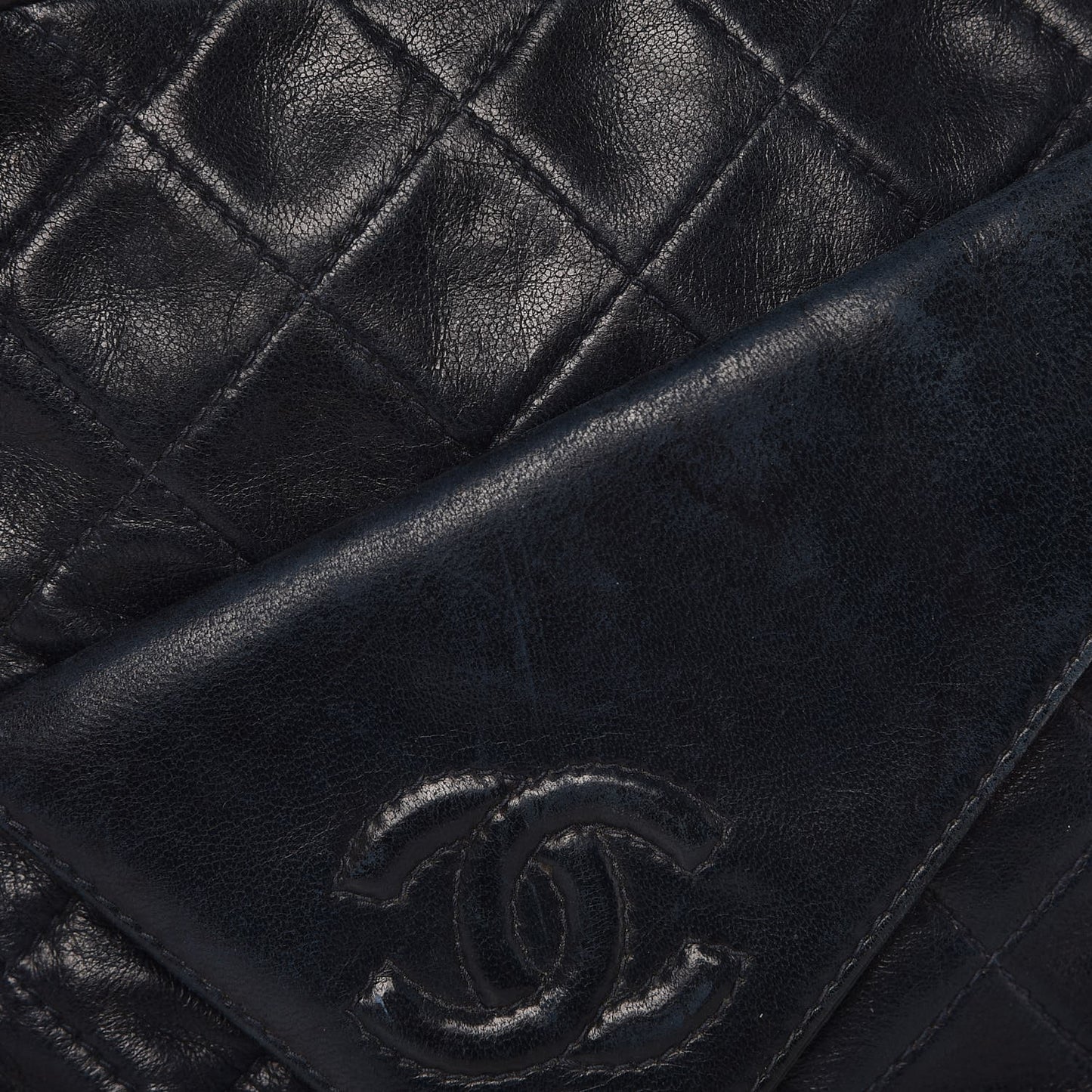 Lambskin Quilted CC Tassel Camera Case Blue