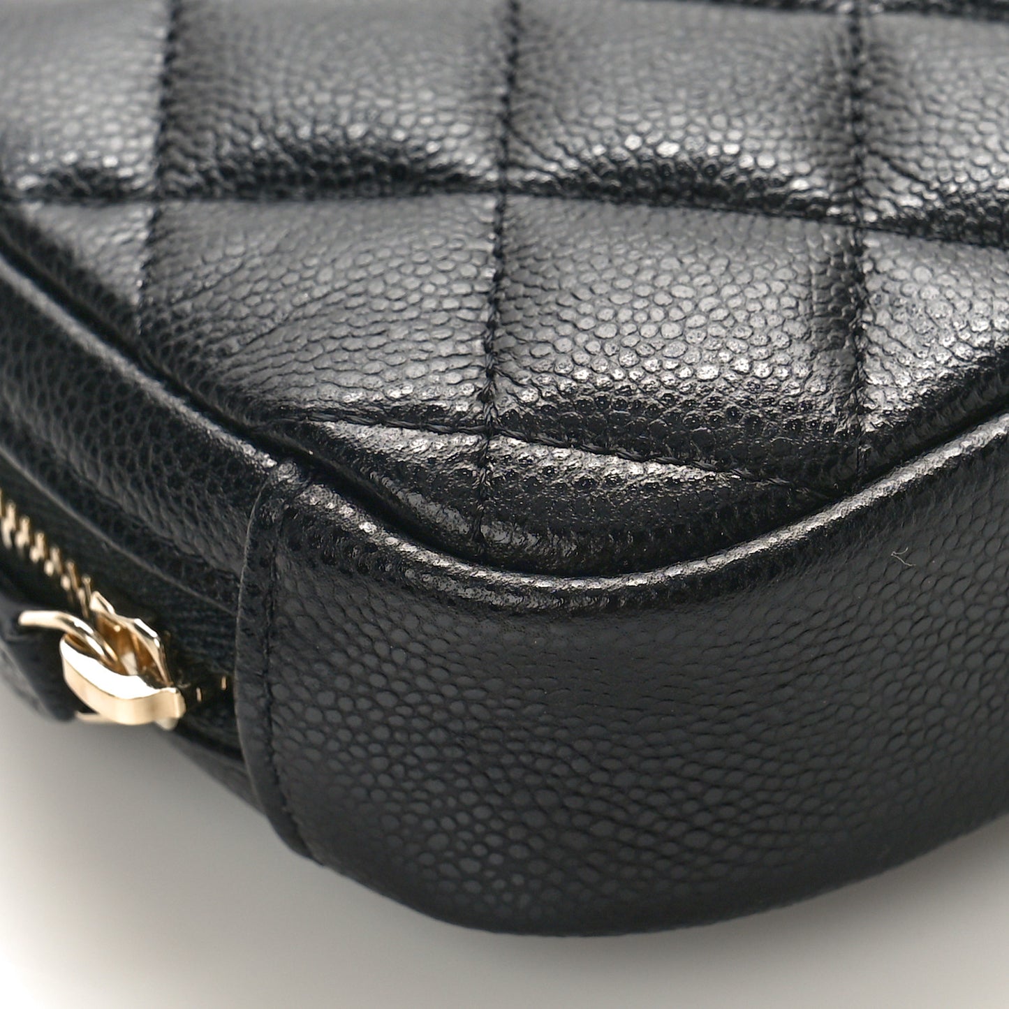 Caviar Quilted Small Curvy Pouch Cosmetic Case Black