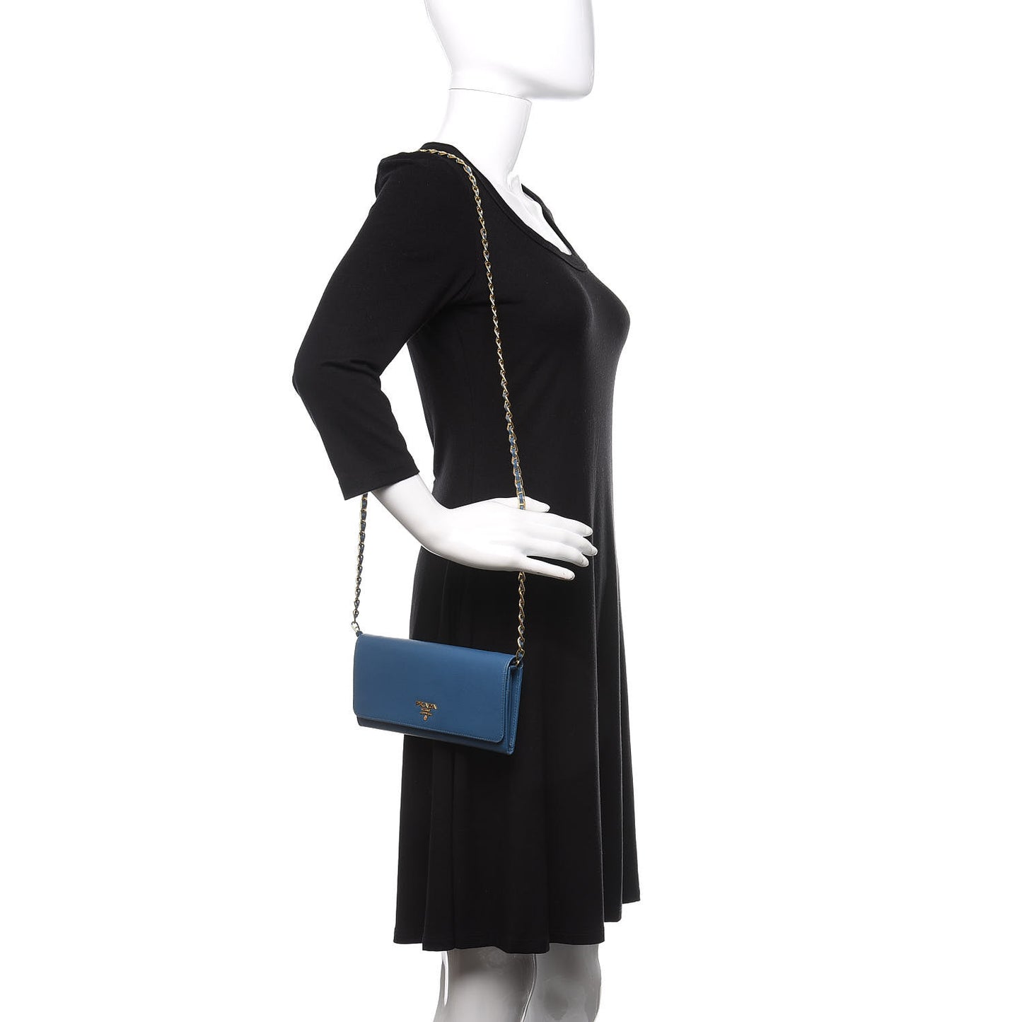 Saffiano Metal Oro Chain Wallet Cobalto