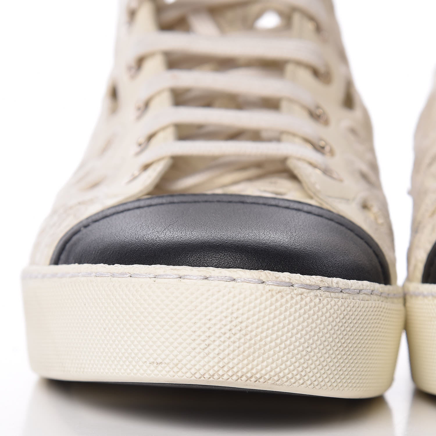Chanel Grained Goatskin Hollow Out Flower Sneakers 39.5 White Black 10 of 14