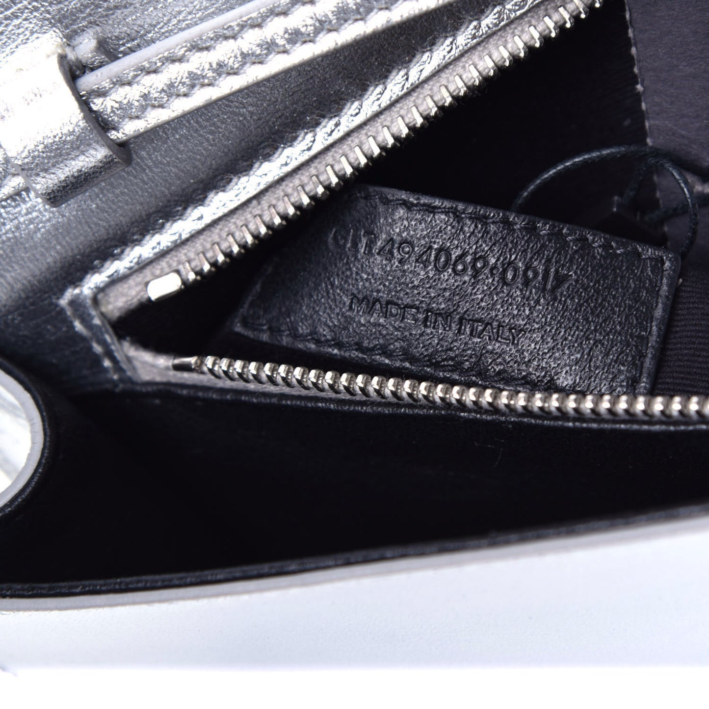 Metallic Nappa Silk Fetiche Clutch Argento