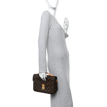 Louis Vuitton Monogram Pochette Metis 2 of 11