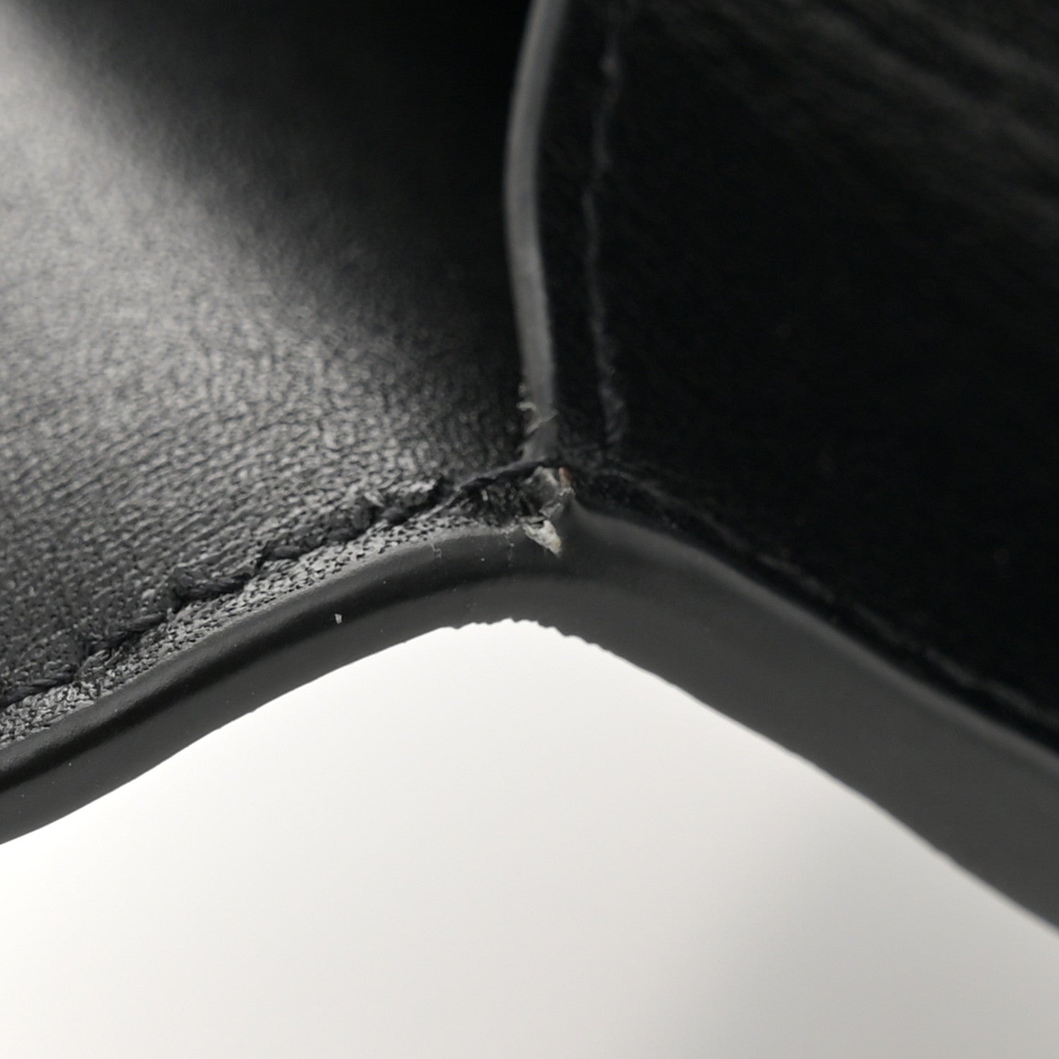 Saint Laurent Smooth Calfskin Classic Monogram Kate Tassel Chain Wallet Black 10 of 10