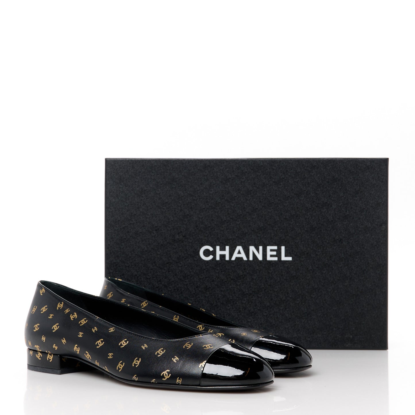 Lambskin Patent Calfskin Printed CC Cap Toe Ballerina Flats 37 Black Gold