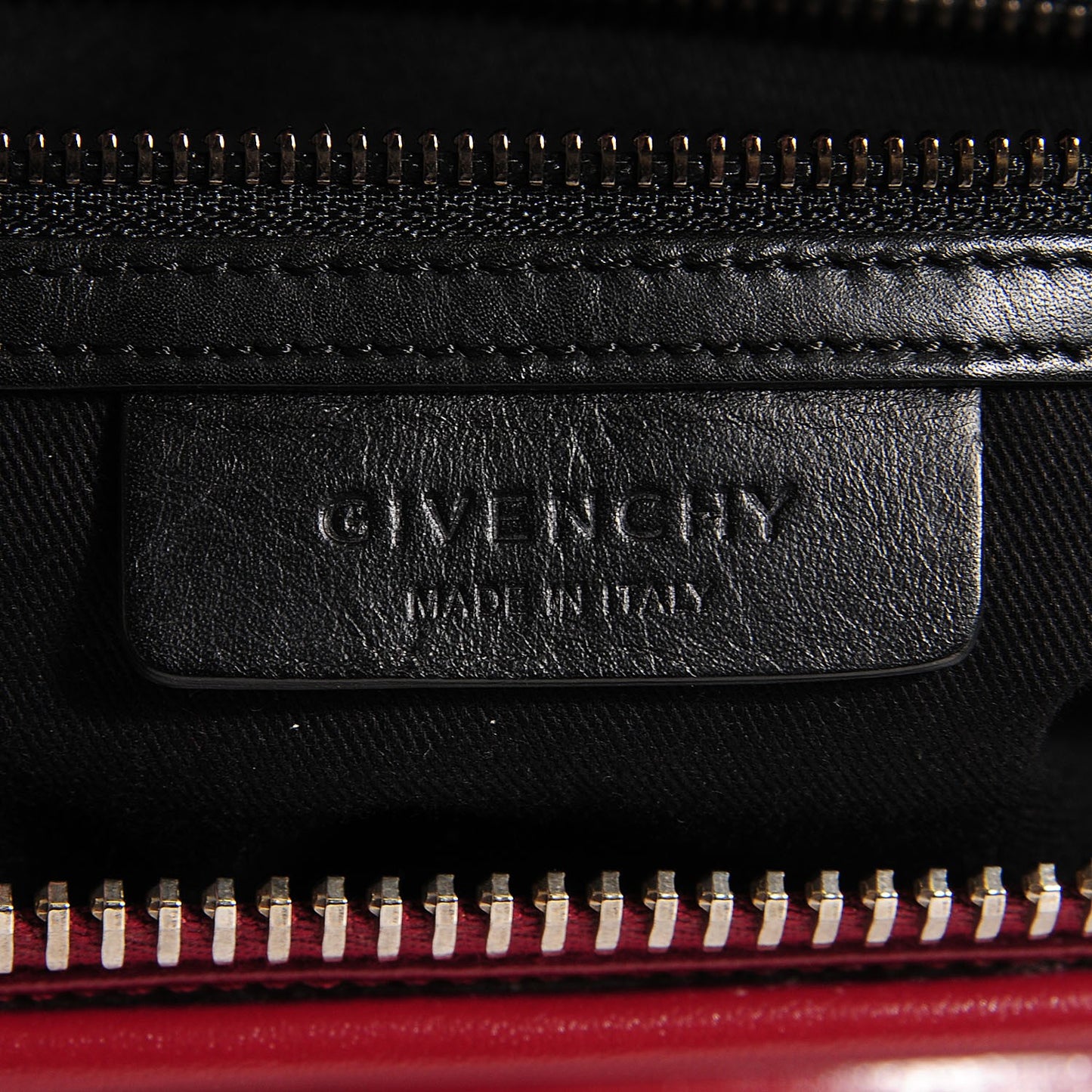 Shiny Lord Calfskin Medium Antigona Burgundy