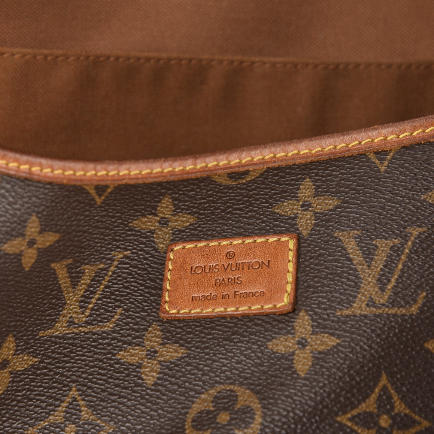 Monogram Saumur 35